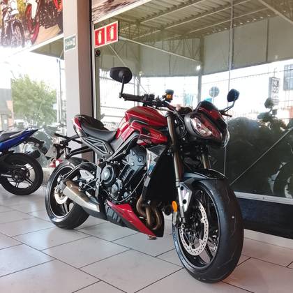 TRIUMPH STREET TRIPLE 765 RS 